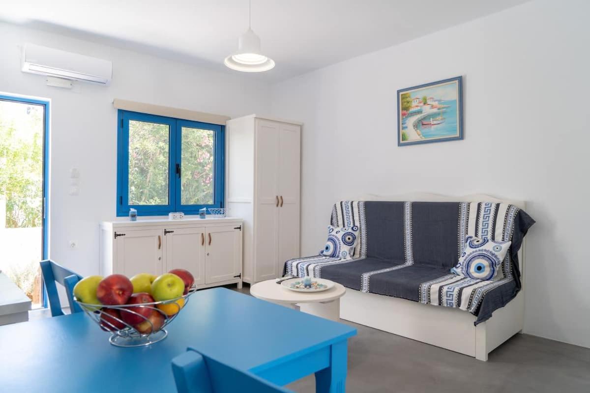 Blue Moon Apartments Макригиалос Экстерьер фото
